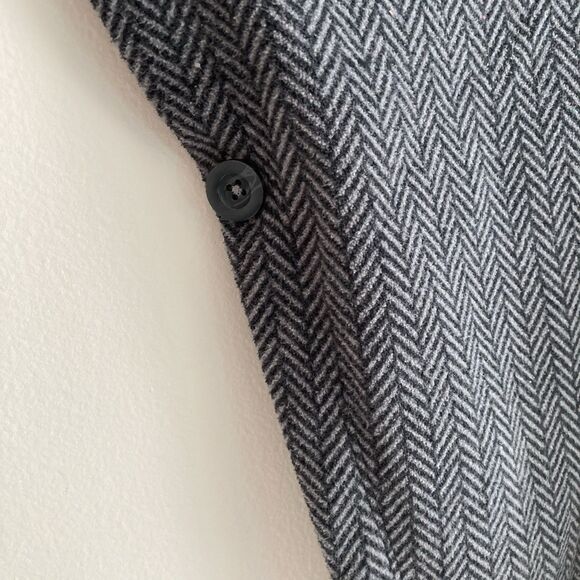 LL Bean Fleece Poncho Sweater Womens Small Gray Herringbone Oversized Pockets - Picture 4 of 8